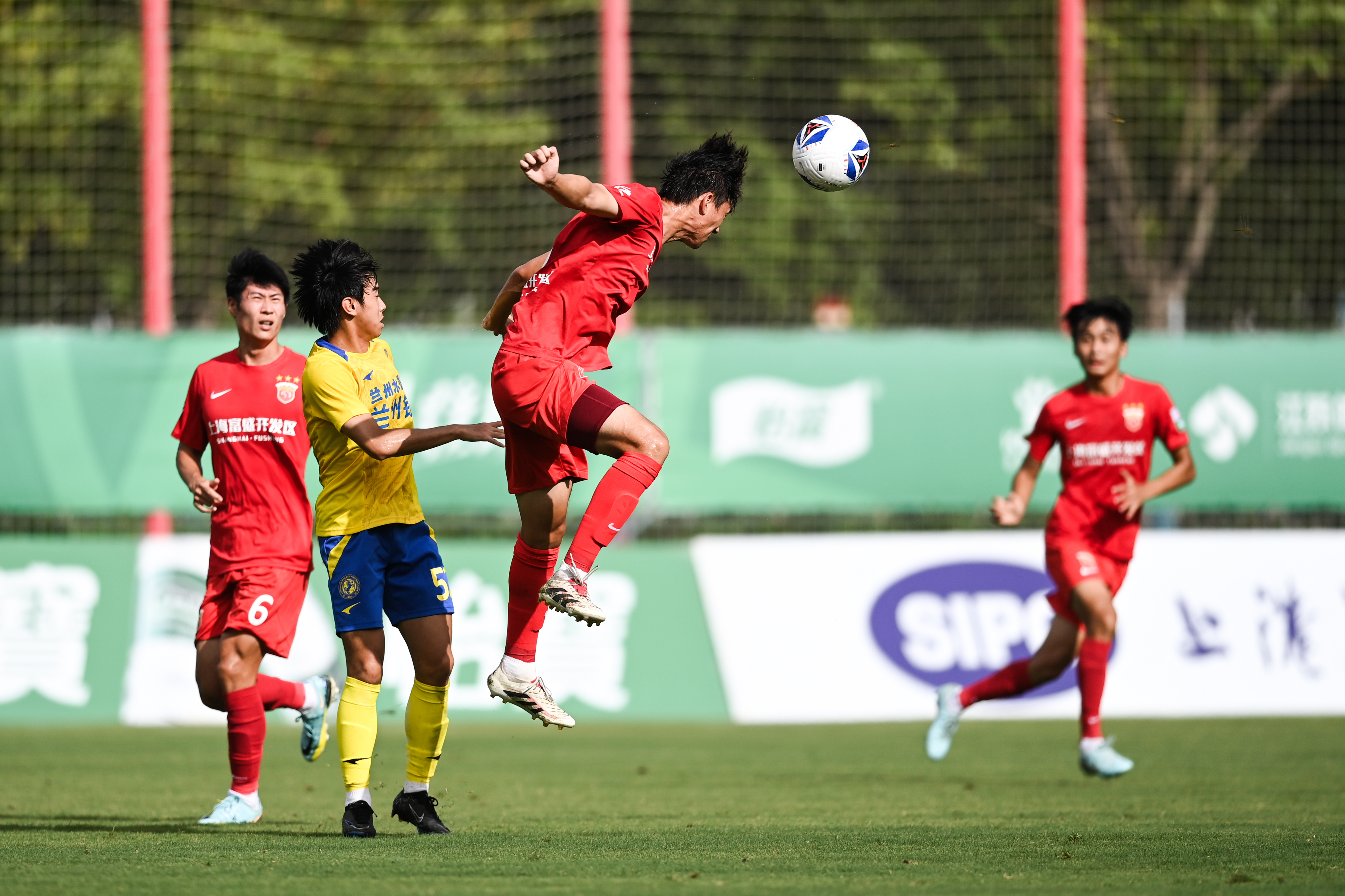 强强对决，赛场将迎来一场激烈争夺的简单介绍