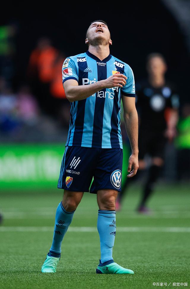 雷加利亚斯主场逆袭，客场轻松击败对手