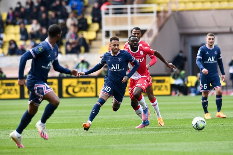 摩纳哥再度崩盘，球队陷入困境的简单介绍