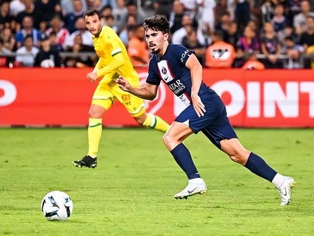 摩纳哥再度崩盘，球队陷入困境的简单介绍