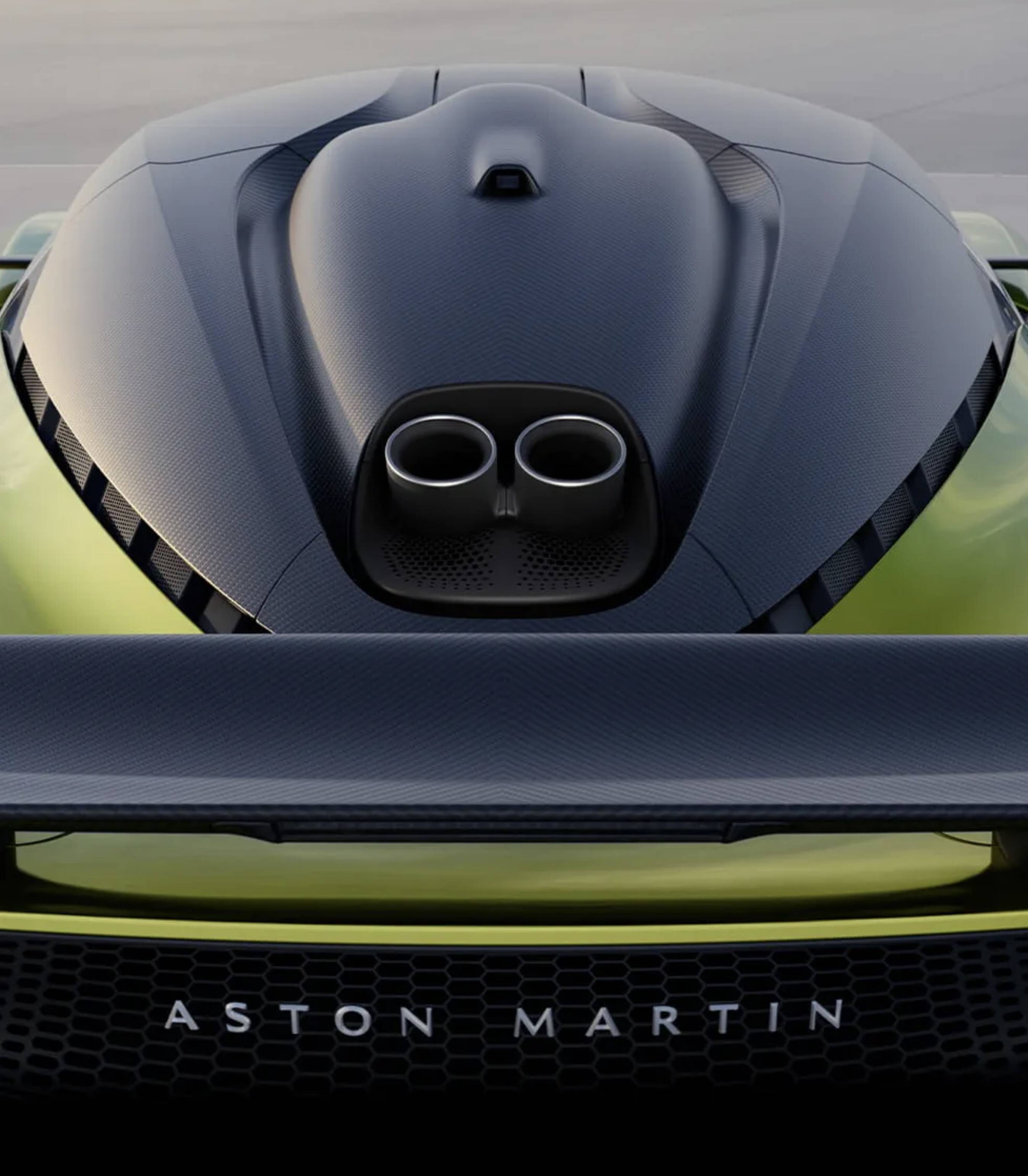 包含阿斯顿马丁力克红牛二队，塞恩斯扛起全队的词条