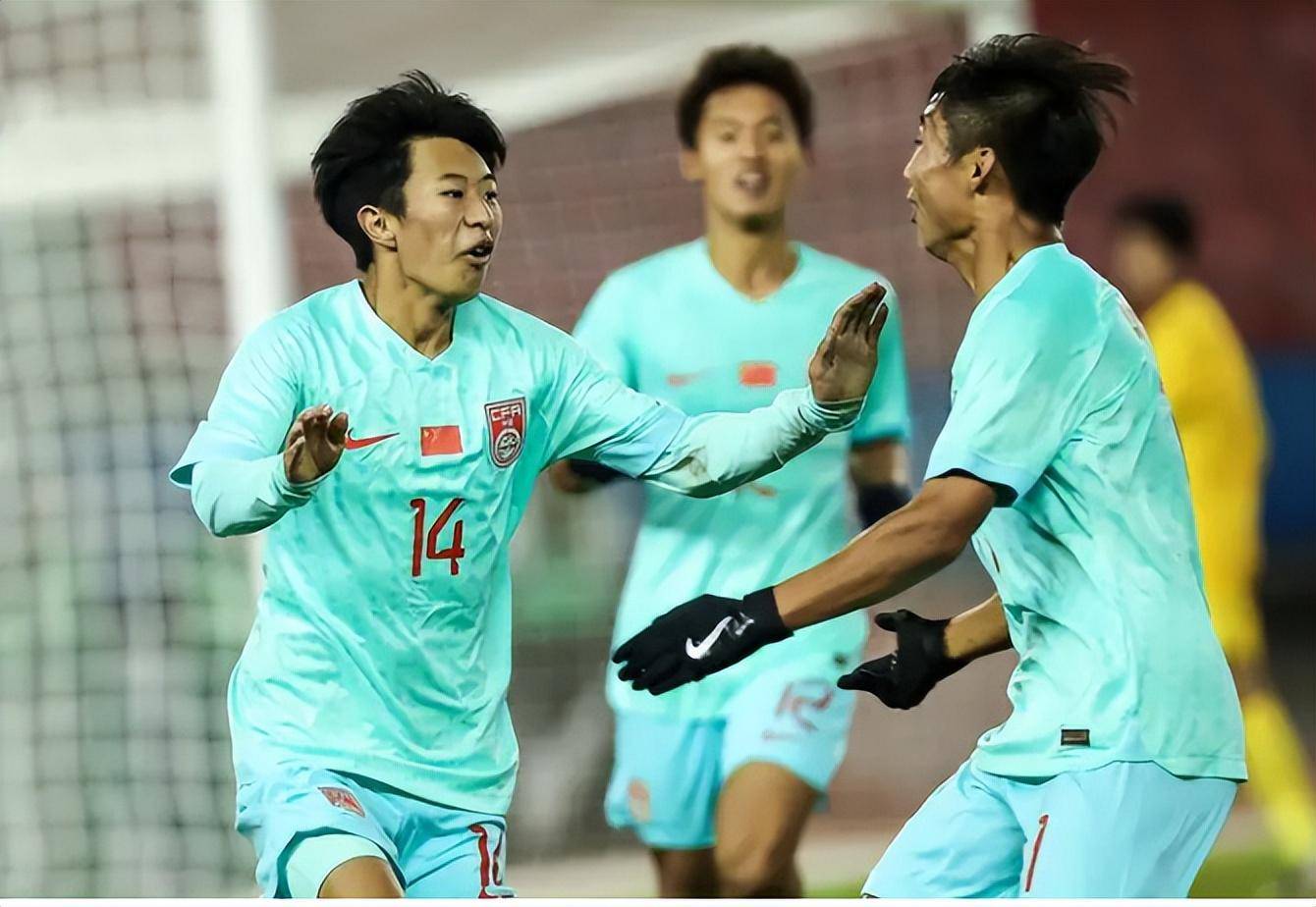 关于中国队碾压法国队,桃田贤斗高光表现的信息 关于中国队碾压法国队,桃田贤斗高光表现的信息