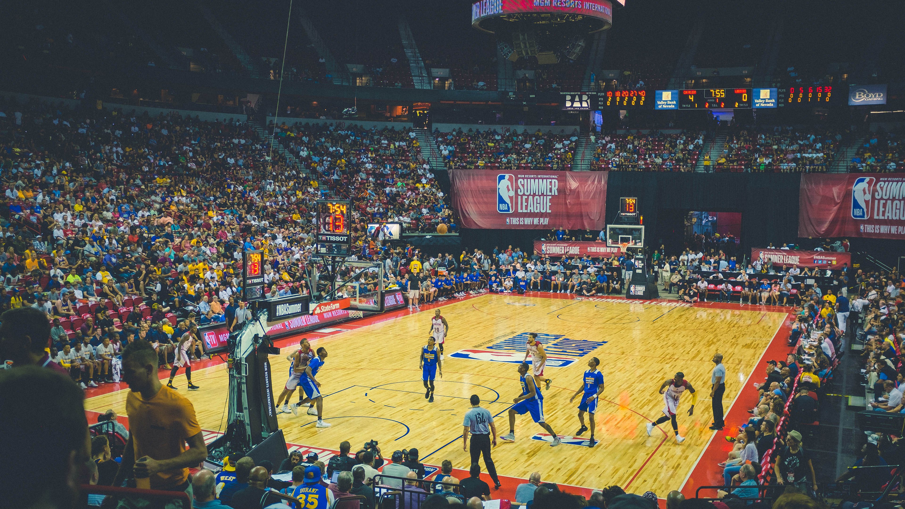 贝恩末节封神！热火惊魂险胜绿军，他如何成为迈阿密的关键先生？